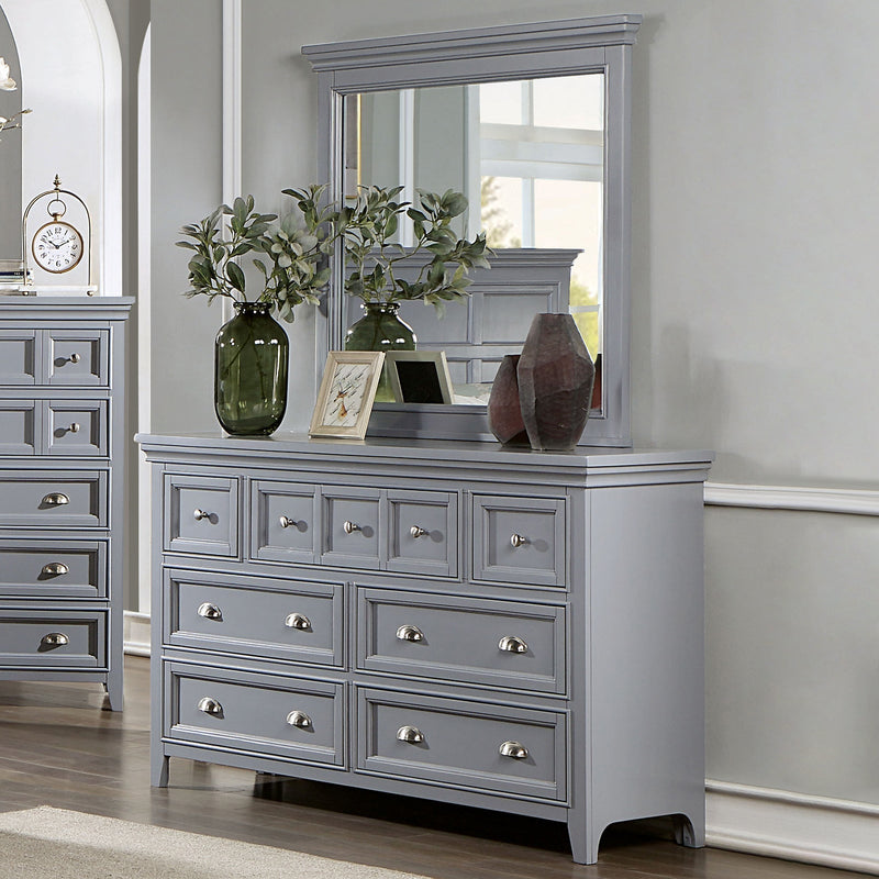 Castlile Gray 5 Pc. Queen Bedroom Set w/ Chest