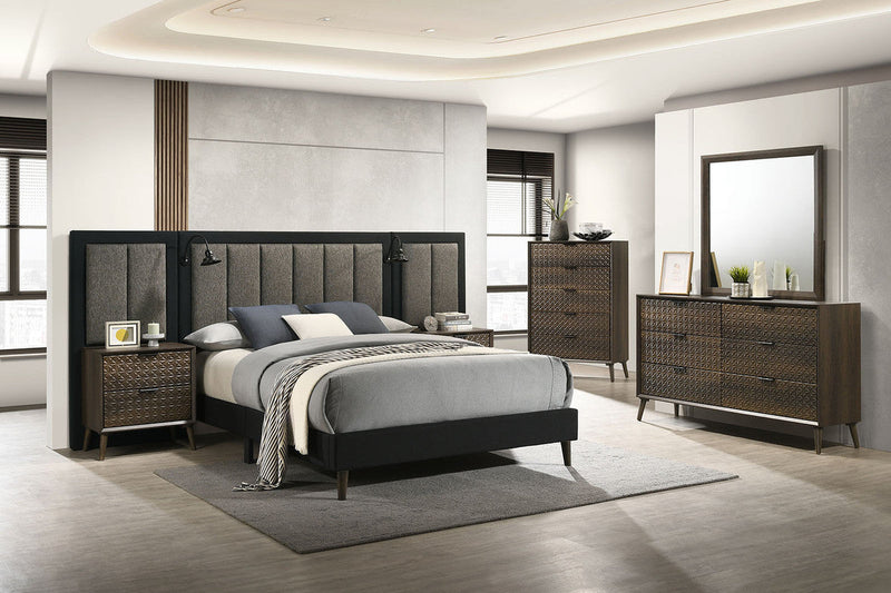 Chalfont Dark Brown Queen Wall Panel (2/CTN)