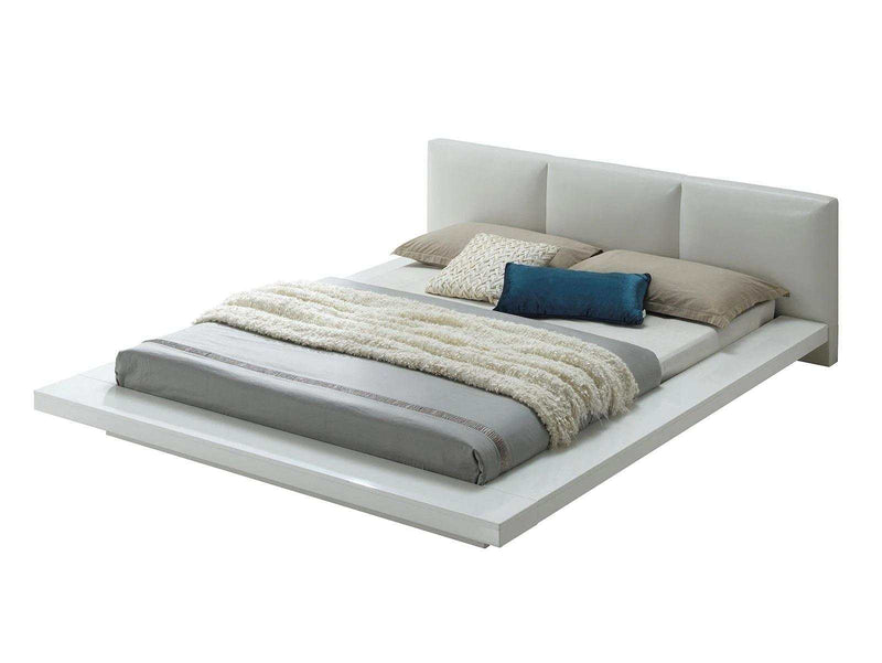 Christie White High Gloss Lacquer Queen Bedroom Set / 4pc