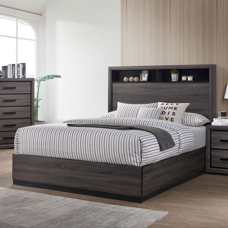 Conwy Gray 5 Pc. Queen Bedroom Set w/ Chest