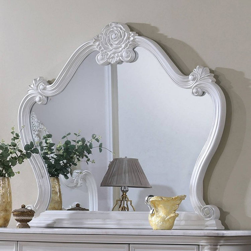 Cremona White 4 Pc. Queen Bedroom Leatherette Set
