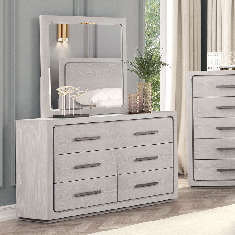Crowthorne White Oak Queen 5 Piece Bedroom Set w/2 Nightstands