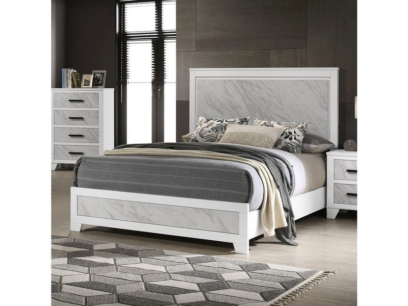 Darlene White 5 Pc. Queen Bedroom Set w/ Chest