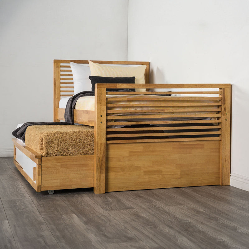 Dayville Light Oak Bed