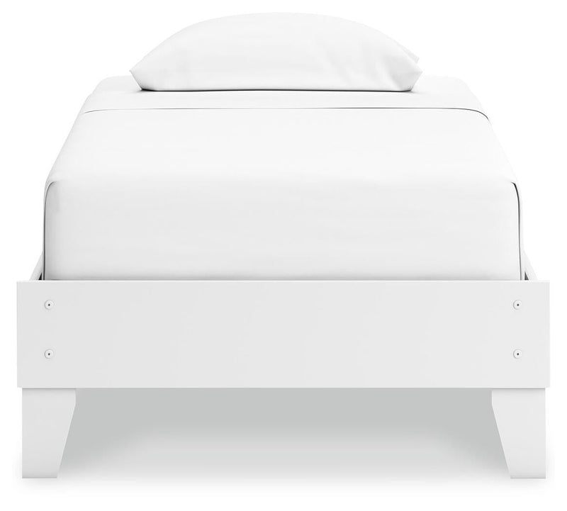 Hallityn Platform Bed