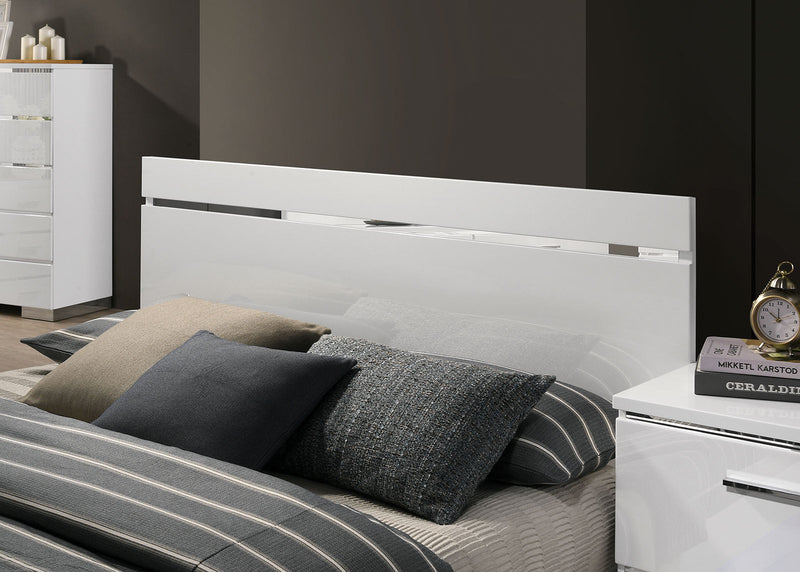 Erlach White/Chrome 5 Pc. Queen Bedroom Set w/ 2 Nightstand