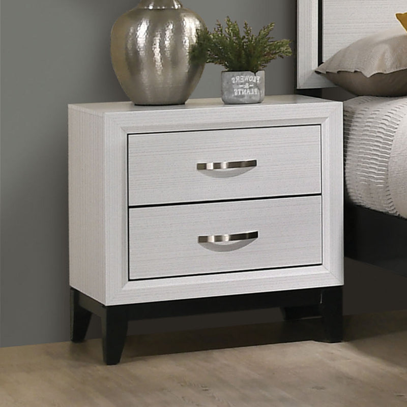 Errico White 5 Pc. Queen Bedroom Set w/ Chest