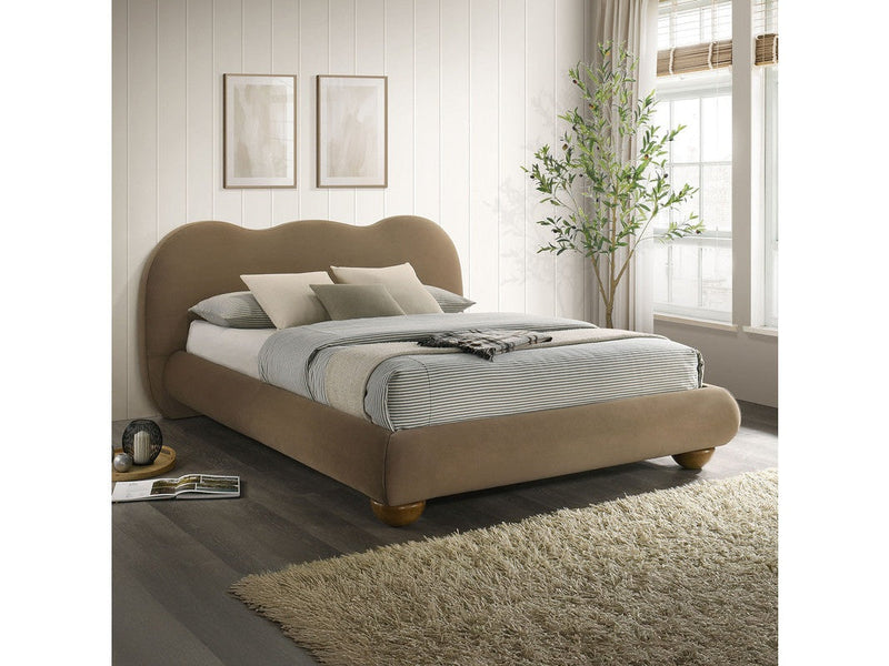 Finamore Brown Queen Bed