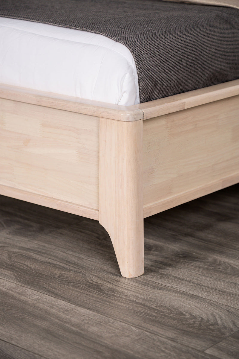 Gervais Whitewash Queen Bed
