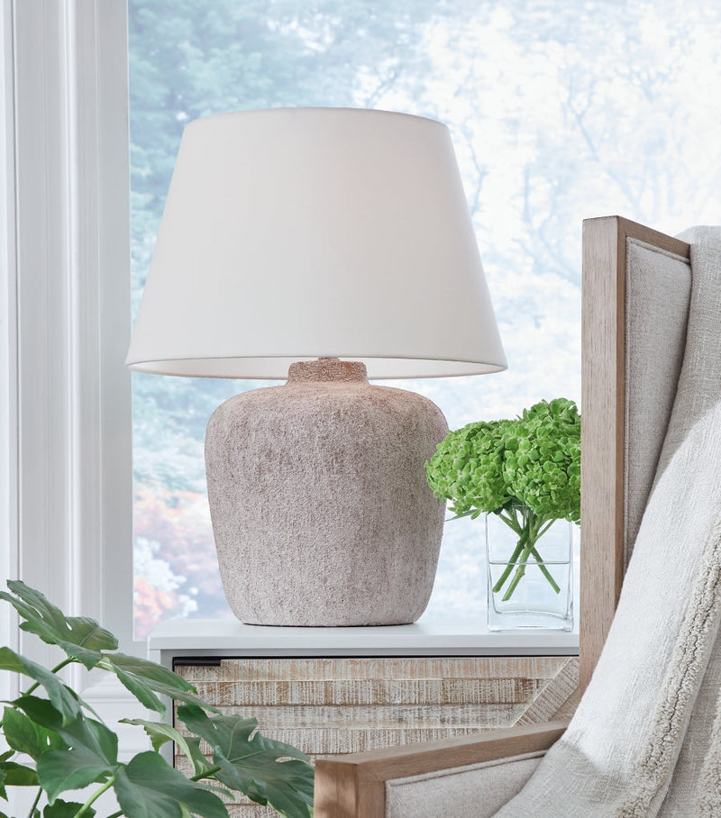 Danry Metal Table Lamp