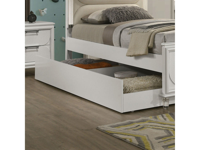 Lareina Pearl White Bed