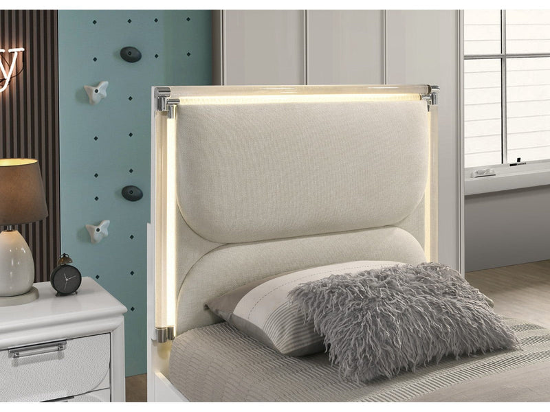 Lareina Pearl White Full Bed