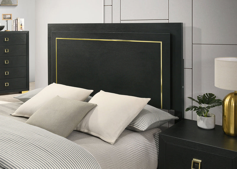 Latimer Black Eastern King Bed