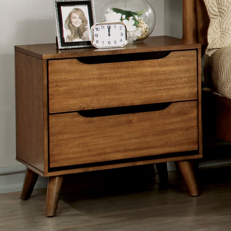 Lennart Oak 4 Pc. Queen Bedroom Set