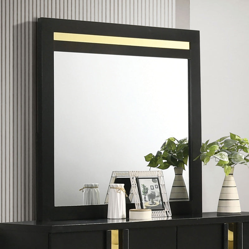 Lillestrom Black/Gold Queen 5 Piece Bedroom Set w/Chest