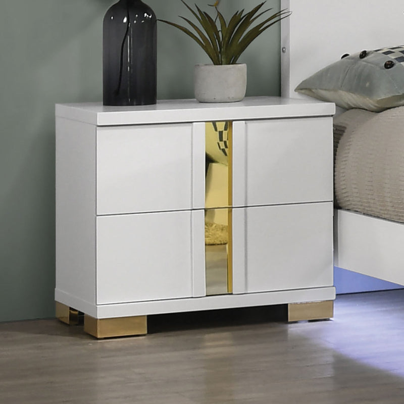 Lillestrom White Queen 5 Piece Bedroom Set w/2 Nightstands
