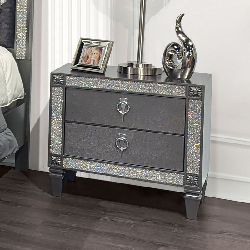 Lyanne Gray Queen 4 Piece Bedroom Set