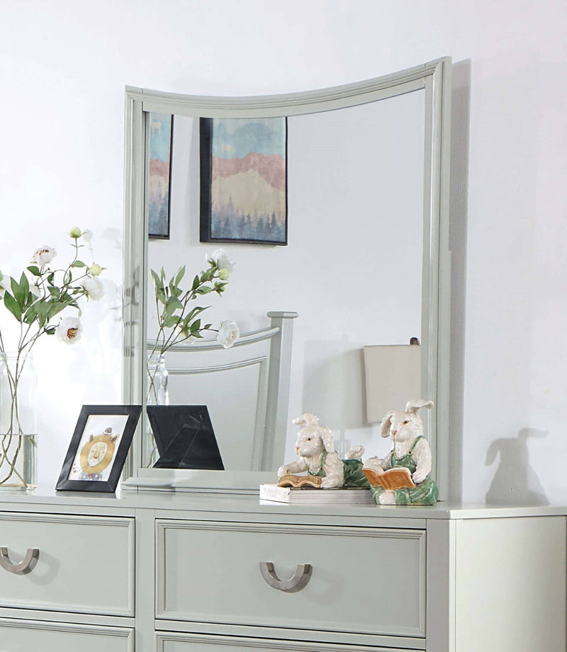 Lycorida Gray 4 Pc. Full Bedroom Set