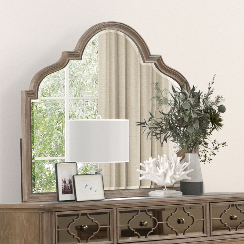 Lyris  Rustic Oak Queen 5 Piece Bedroom Set w/Chest