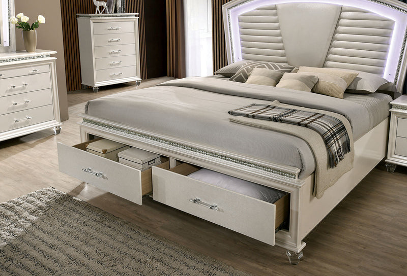 Maddie Pearl White/White 5 Pc. Queen Bedroom Set w/ Night Stand