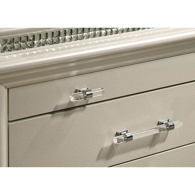 Maddie Pearl White/White Eastern King Bed