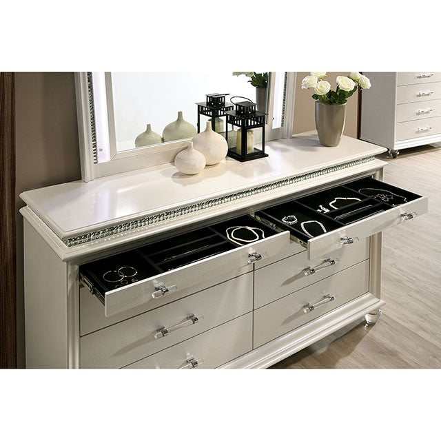 Maddie Pearl White/White Eastern King Bed