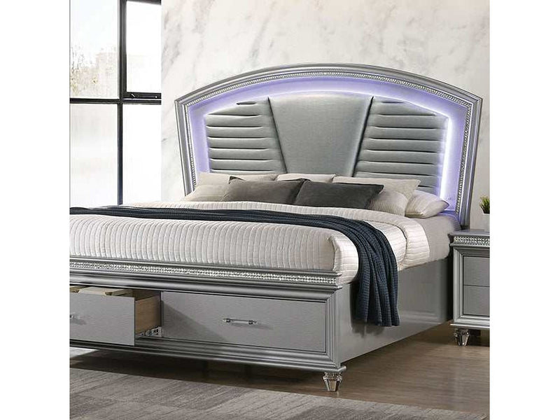 Maddie Silver Eastern King Bed