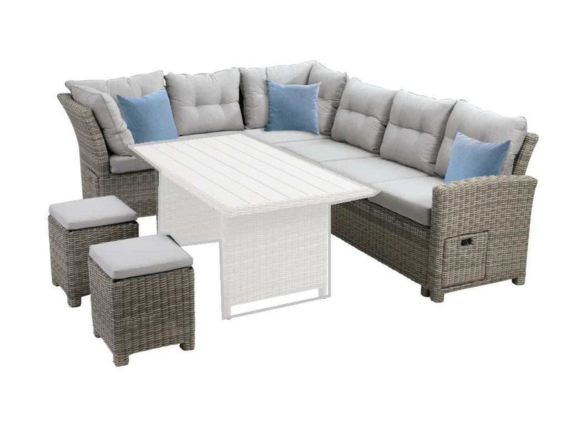 Malia Gray Sectional w/ 2 Ottomans