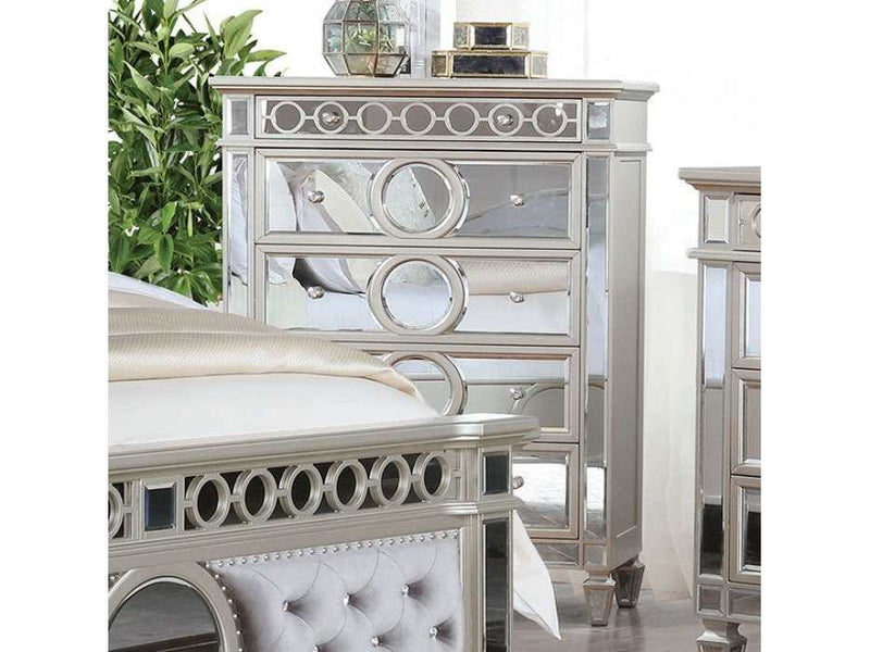 Marseille Champagne Chest