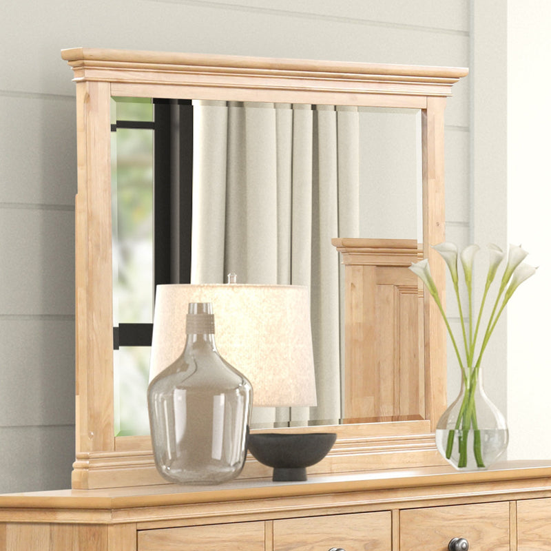 Mchenry Natural Oak Queen 5 Piece Bedroom Set w/Chest