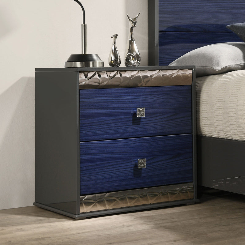 Morcote Ash Gray/Indigo Blue Queen 5 Piece Bedroom Set w/2 Nightstands