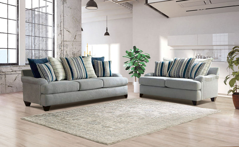 Plaistow Gray Loveseat