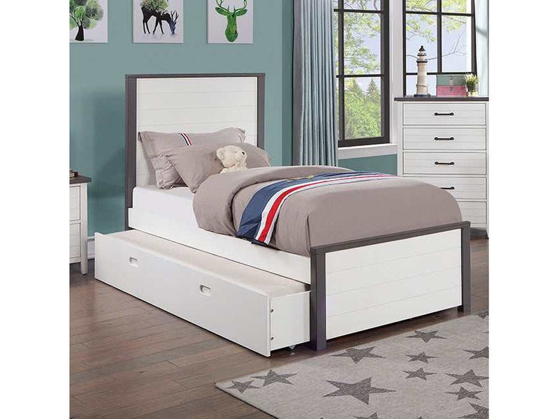 Priam White/Gray Full Bed
