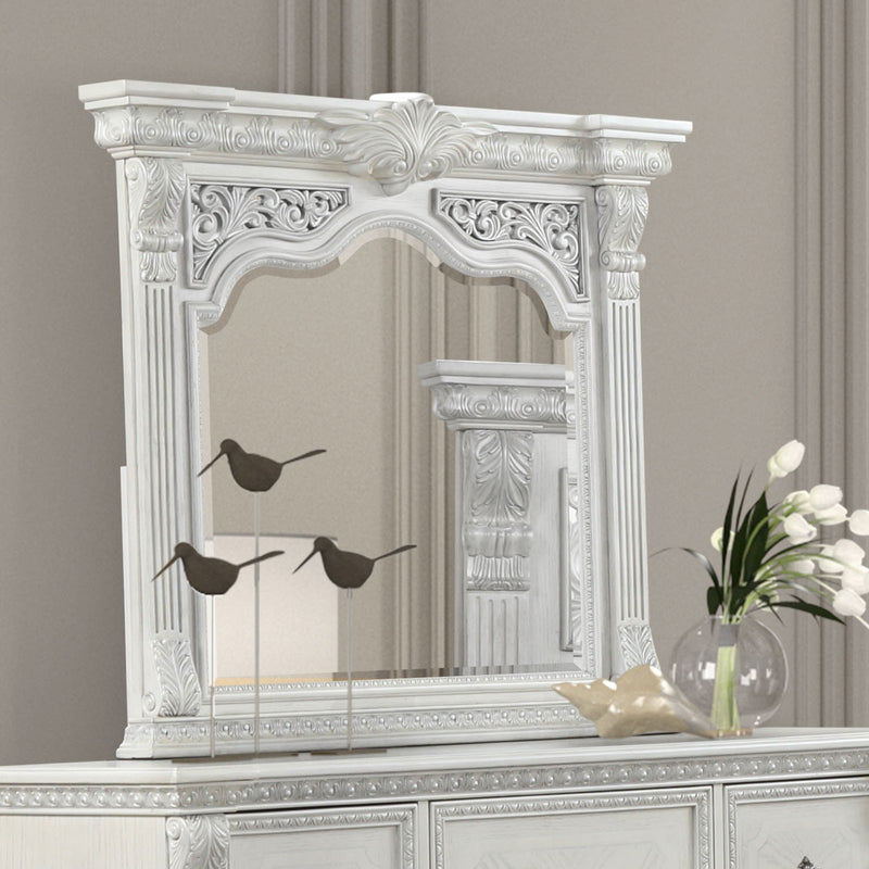 Promenade Wire Brushed White Queen 5 Piece Bedroom Set w/Chest
