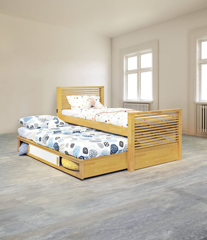 Richland Light Oak Bed