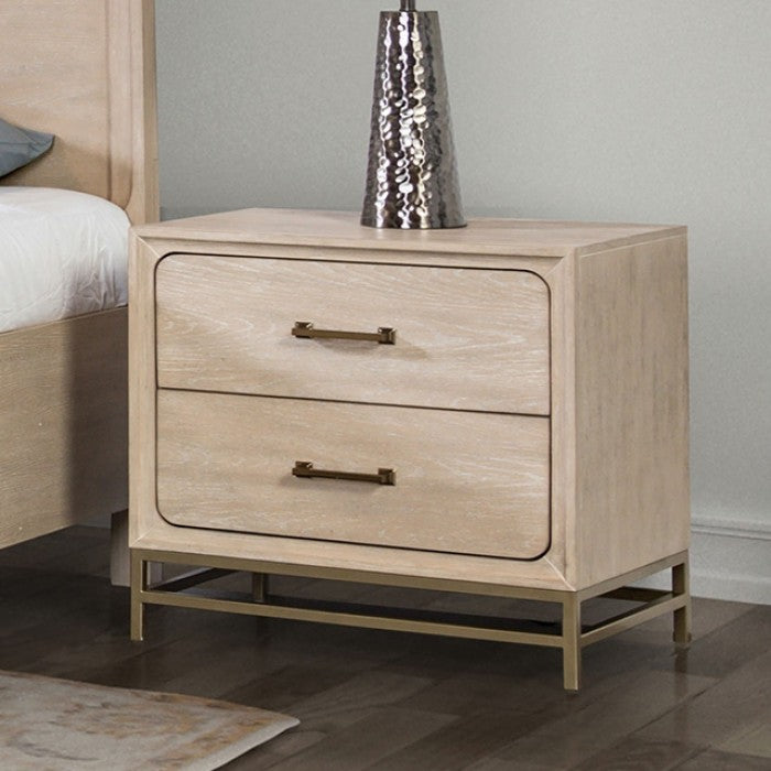 Sandnes Light Oak Queen 5 Piece Bedroom Set w/Chest
