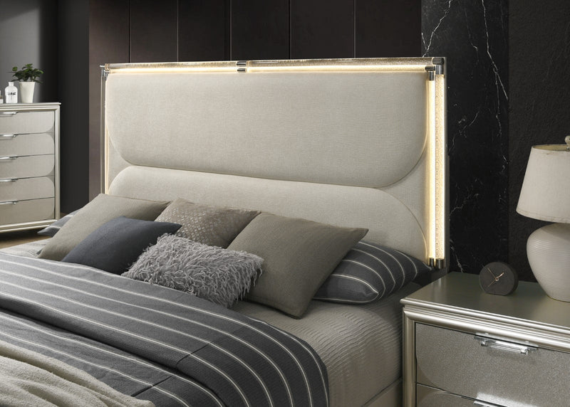 Sheridan Silver Queen 5 Piece Bedroom Set w/2 Nightstands