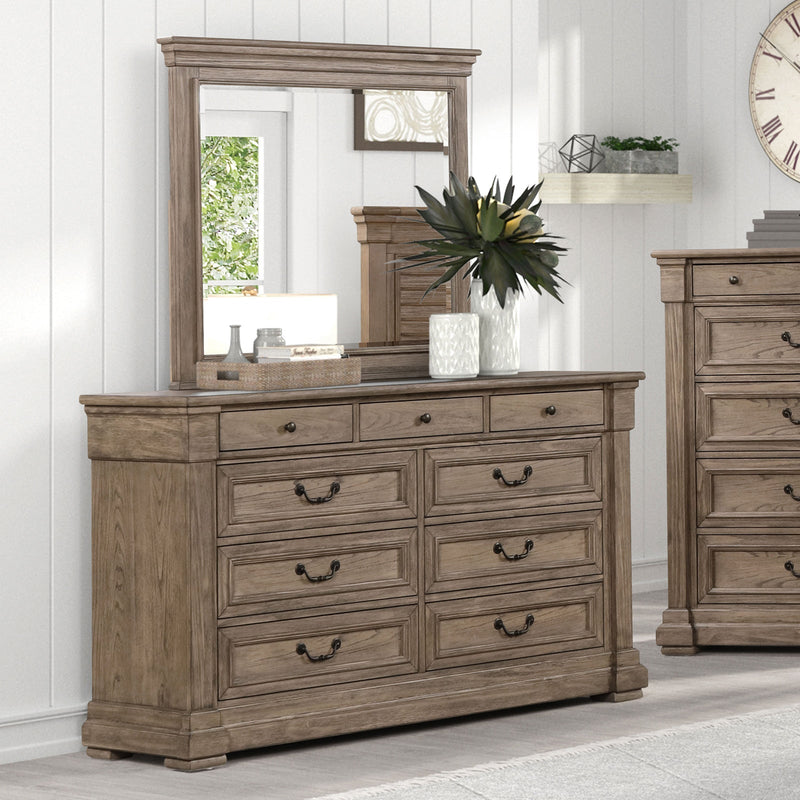 Sheringham Brown Queen 5 Piece Bedroom Set w/2 Nightstands