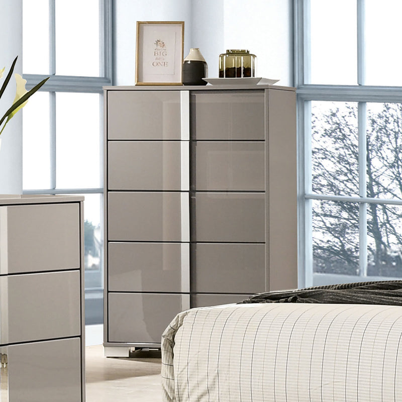 Sinistra Beige Queen 5 Piece Bedroom Set w/Chest