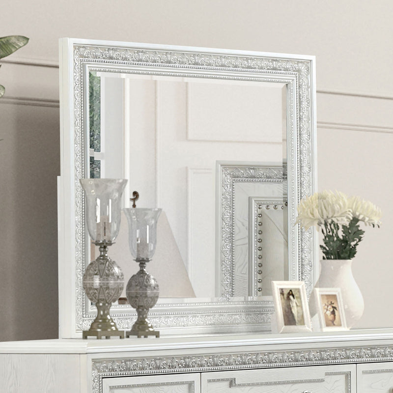 Stella Mia Creamy White Queen 5 Piece Bedroom Set w/2 Nightstands