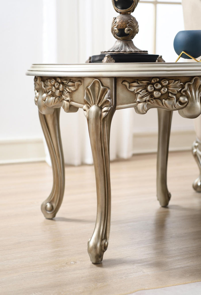 Quincy Champagne Living Room Collection