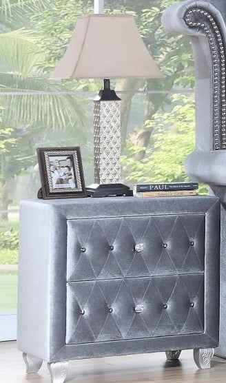 Celania Gray Bedroom Collection
