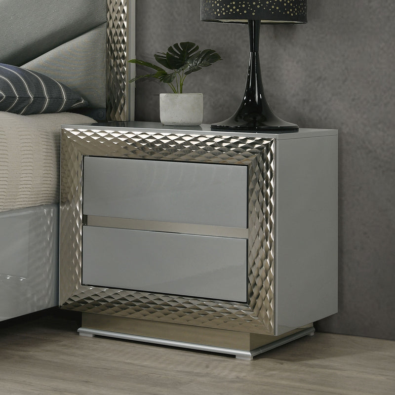 Ventnor Gray Queen 5 Piece Bedroom Set w/2 Nightstands
