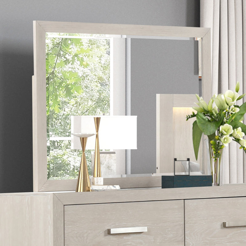 Wellingborough Light Gray Queen 5 Piece Bedroom Set w/Chest