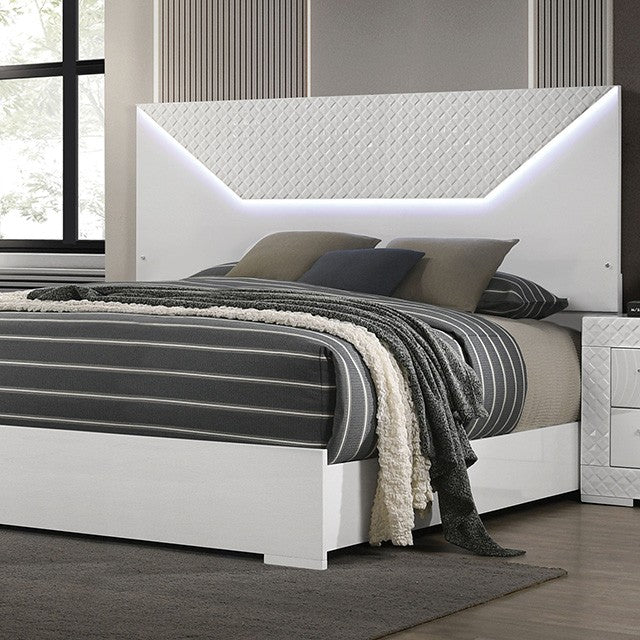 Whitby White Queen 4 Piece Bedroom Set