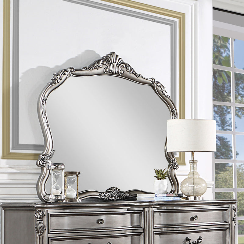 Ariadne Dresser & Mirror