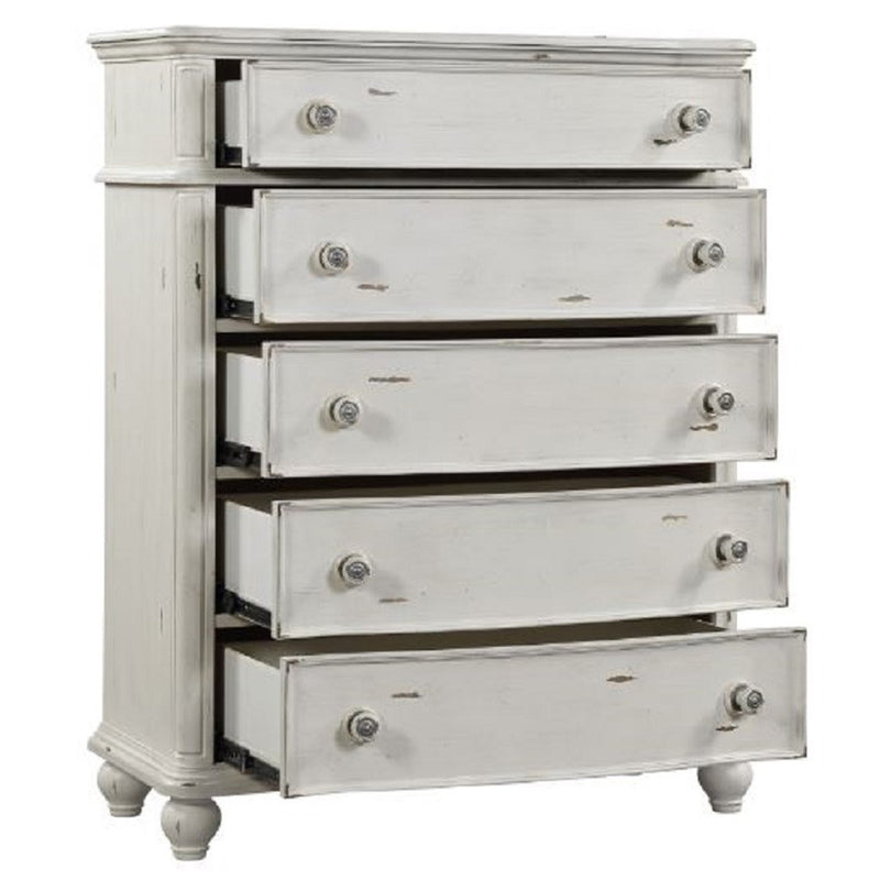 Jaqueline Chest