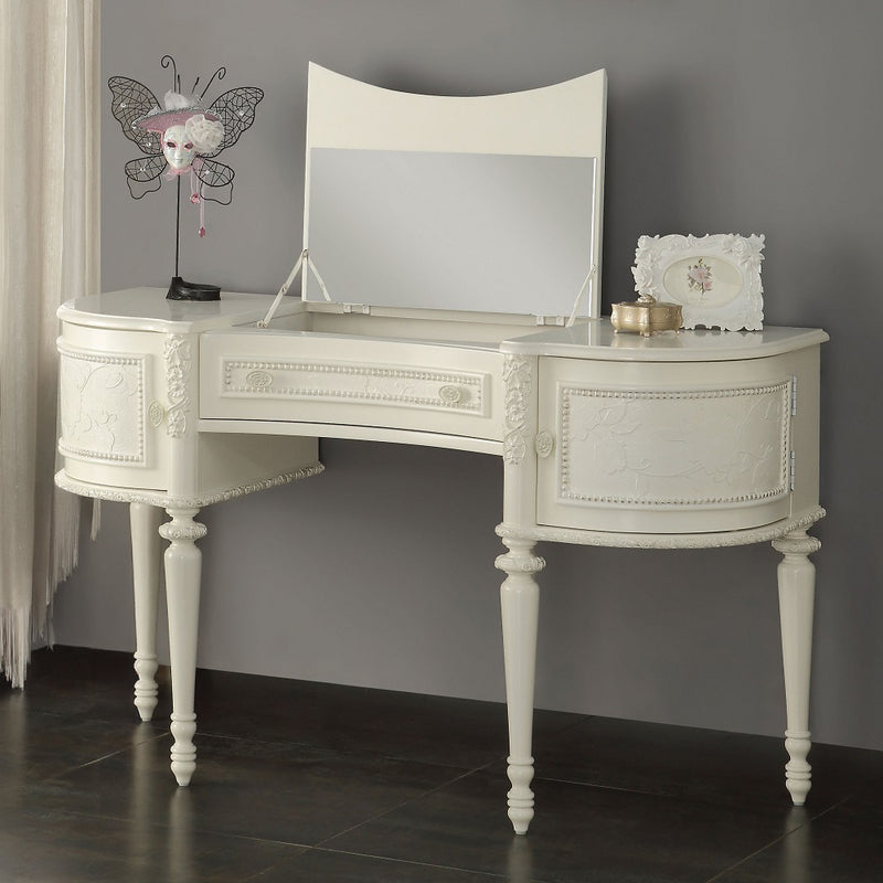 Dorothy Desk