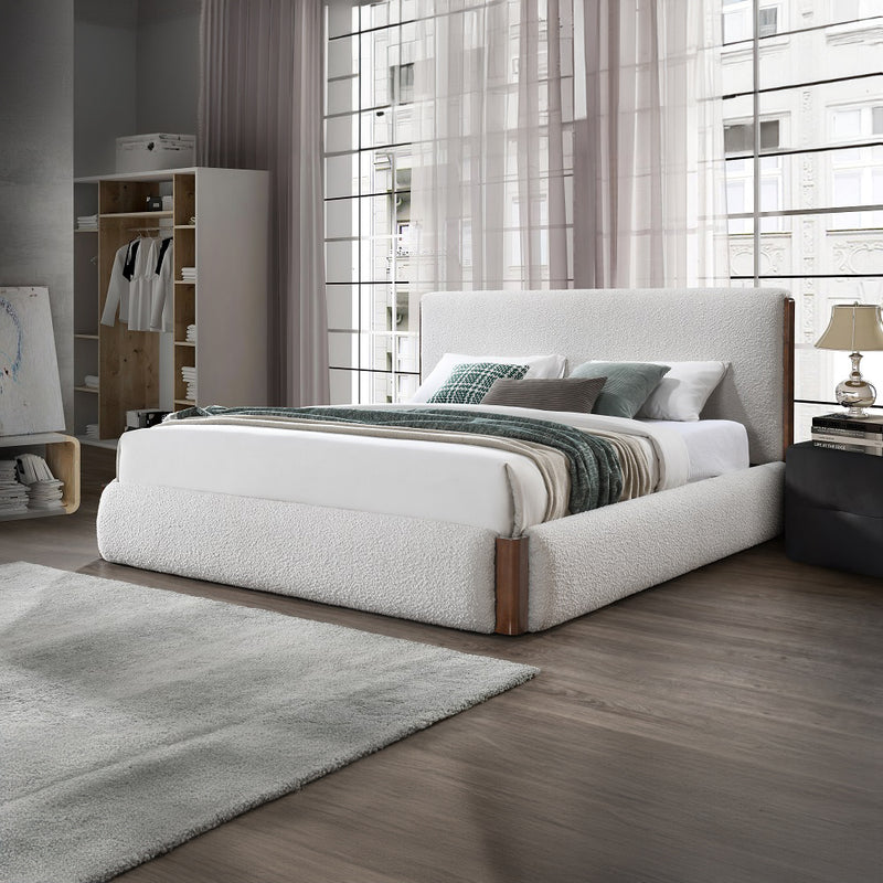Sandro Bed