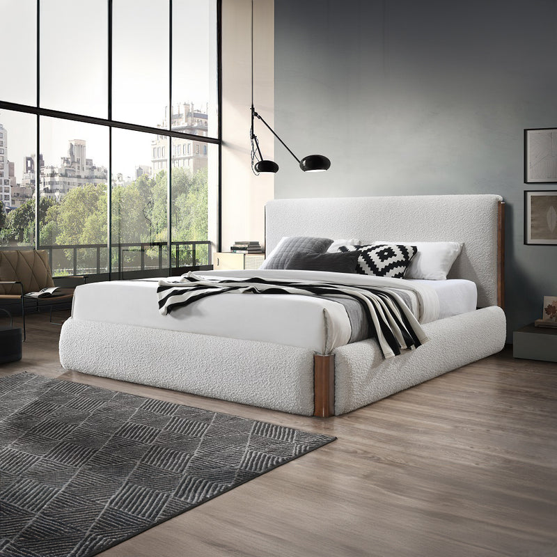 Sandro Bed